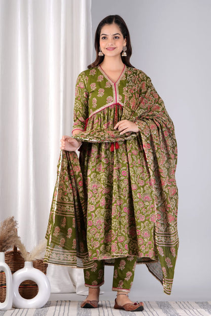 BEAUTIFUL JAAL PRINT SUIT WITH DUPATTA