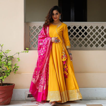 FULL FLAIR KURTI WITH BANARSI DUPATTA