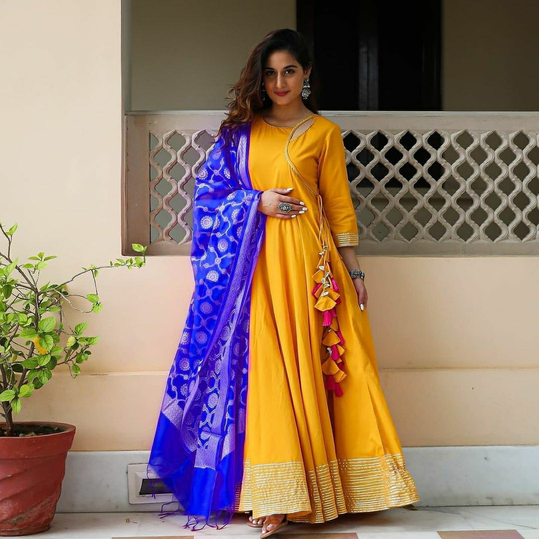 FULL FLAIR KURTI WITH BANARSI DUPATTA