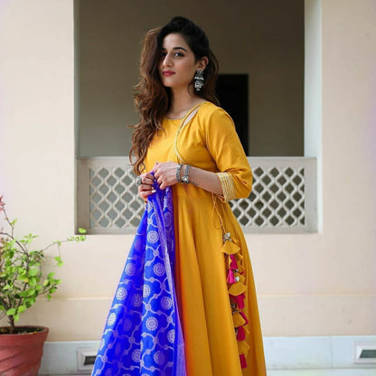 FULL FLAIR KURTI WITH BANARSI DUPATTA