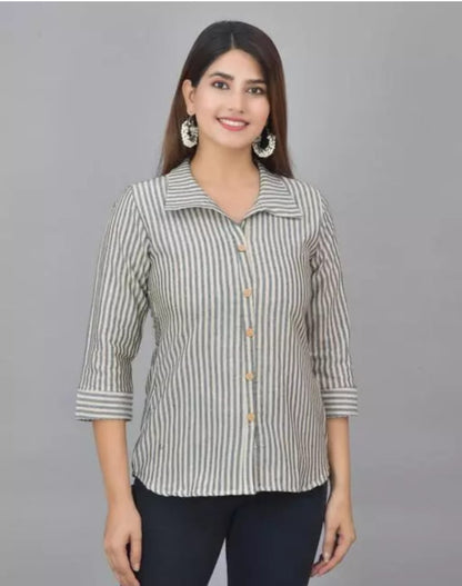 COTTON SHIRT WITH BUTTON ON FRONT