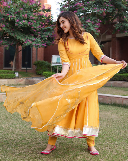 BEAUTIFUL YELLOW ANARKALI SUIT WITH DUPATTA