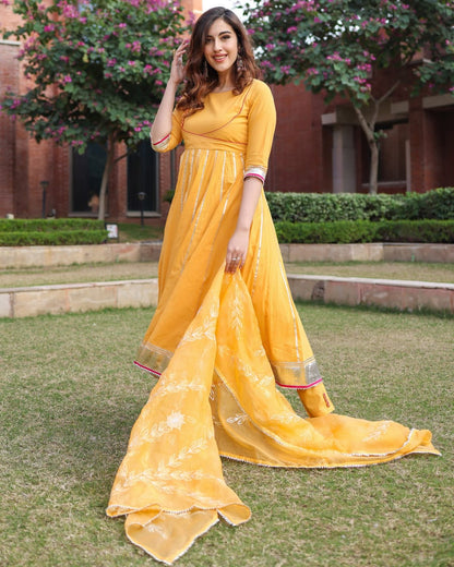 BEAUTIFUL YELLOW ANARKALI SUIT WITH DUPATTA