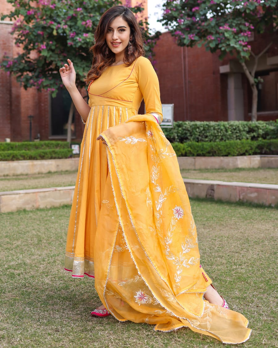 BEAUTIFUL YELLOW ANARKALI SUIT WITH DUPATTA