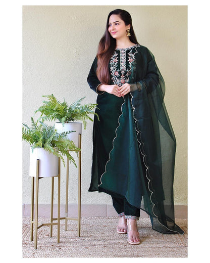 Designer Velvet Suit Set With Dupatta