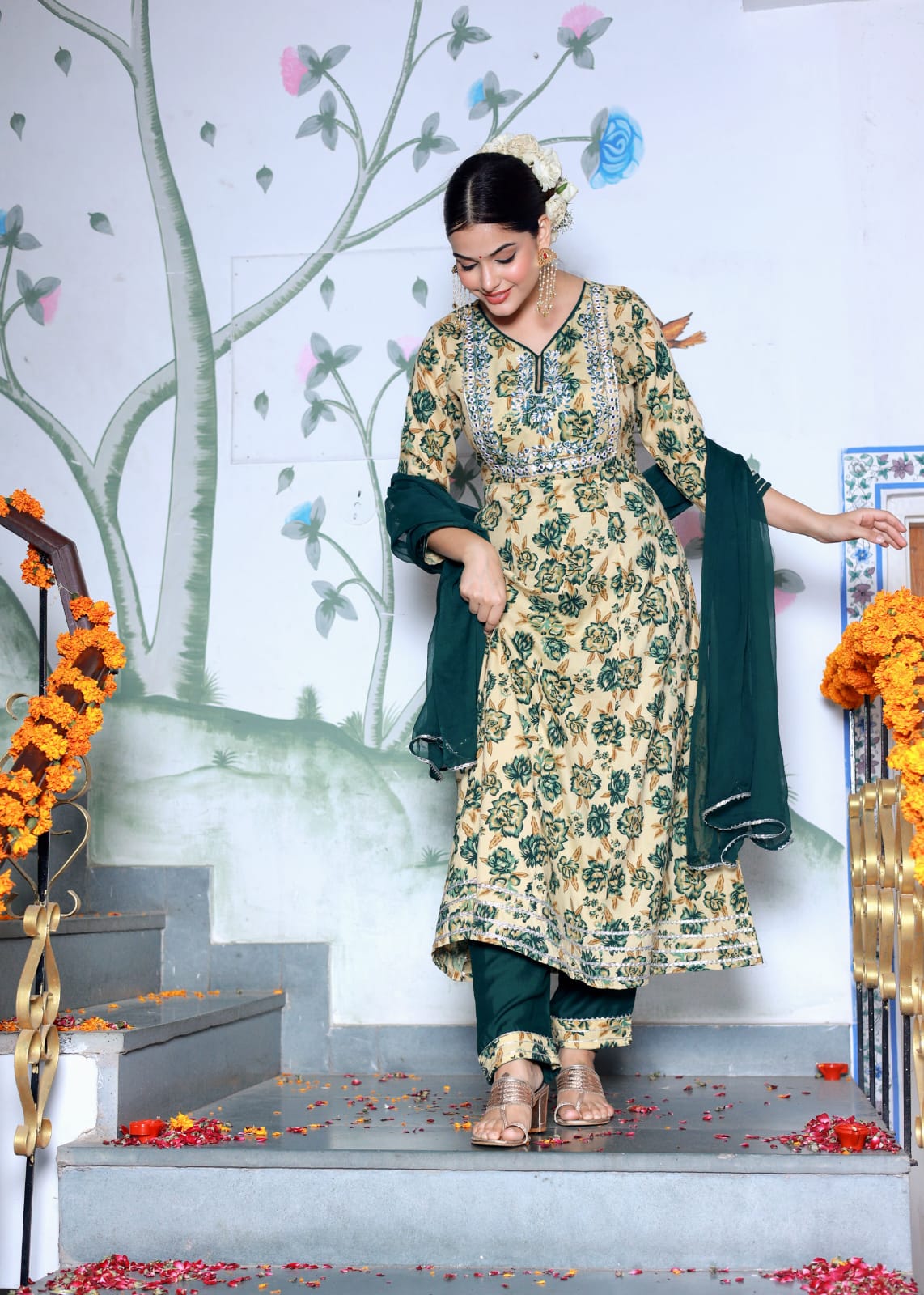 Anarkali Floral Green premium Suit Set With Dupatta