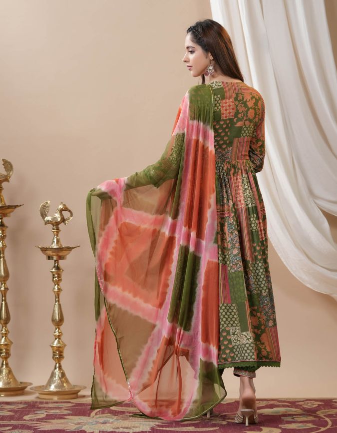 Maslin Anarkali Printed Suit Set With Dupatta