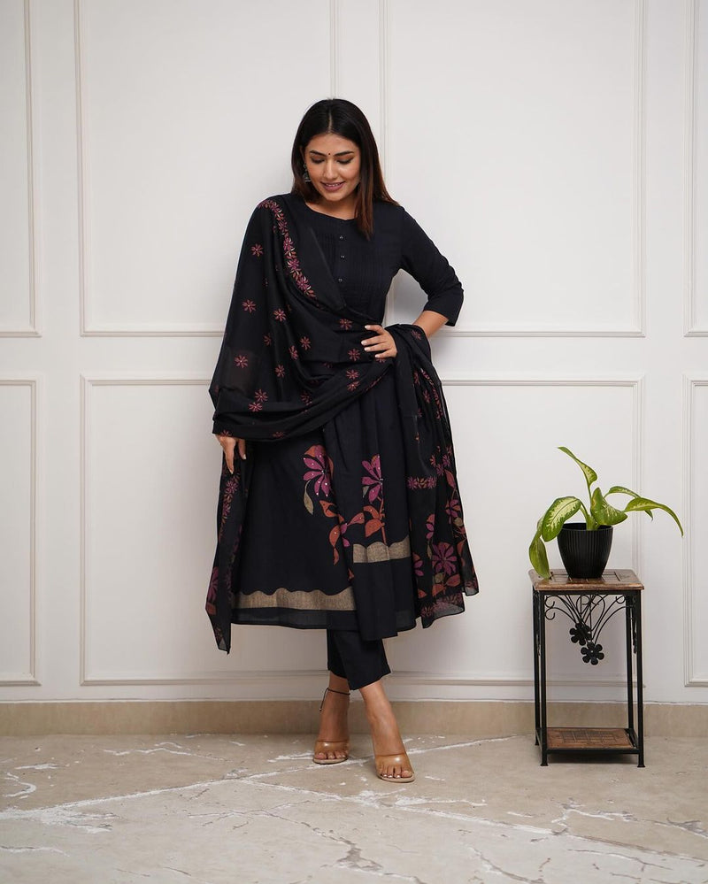 Elegant Floral Printed Suit With Dupatta