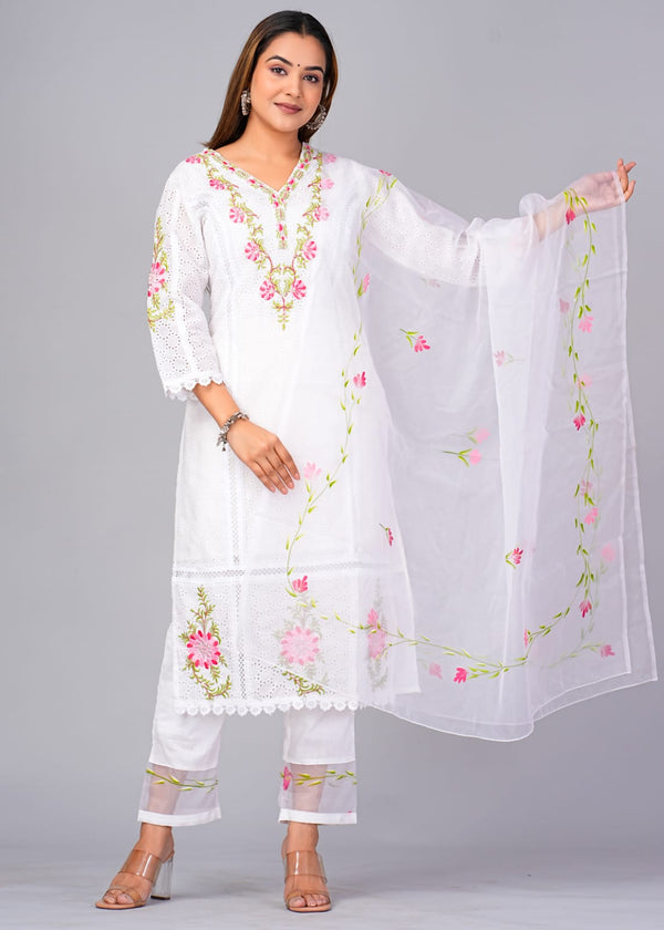 Elegant Floral White Embroidered Suit With Dupatta