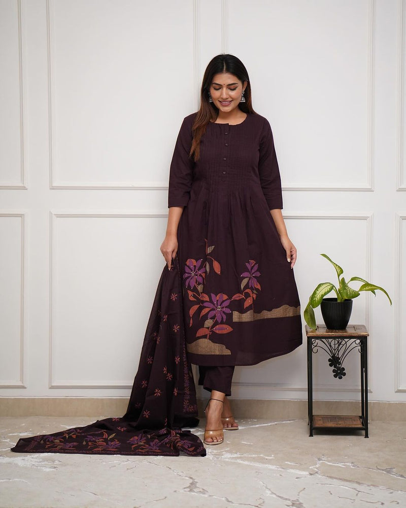 Elegant Floral Printed Suit With Dupatta