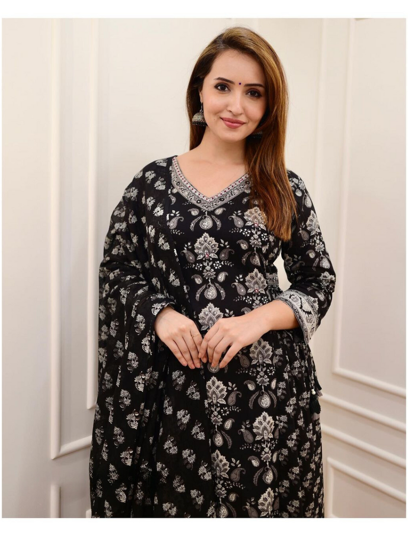 Beautiful embroidery sanganeri block printed suit with Dupatta