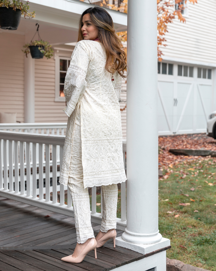 WHITE EMBROIDERED KURTA SET