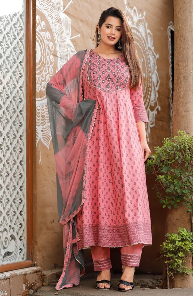 Beautiful Anarkali Suit With Dupatta