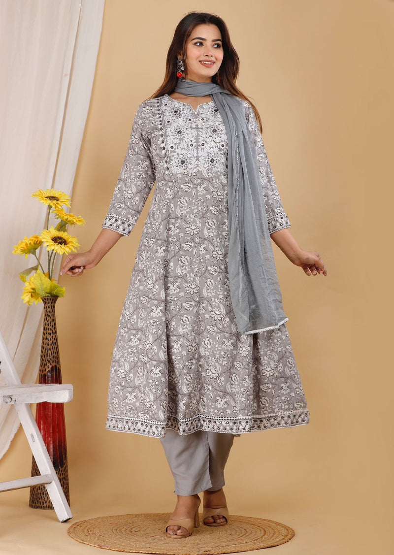 Beautiful Embroidery Heavy Suit With Dupatta