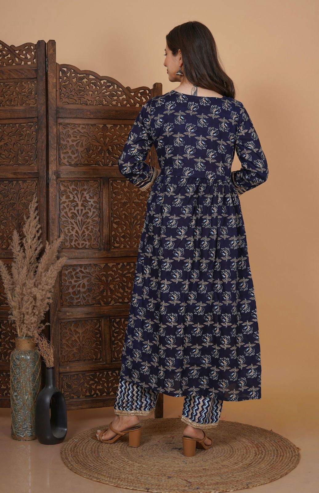 Beautiful Navy Blue Nayra Cut Kurti Set