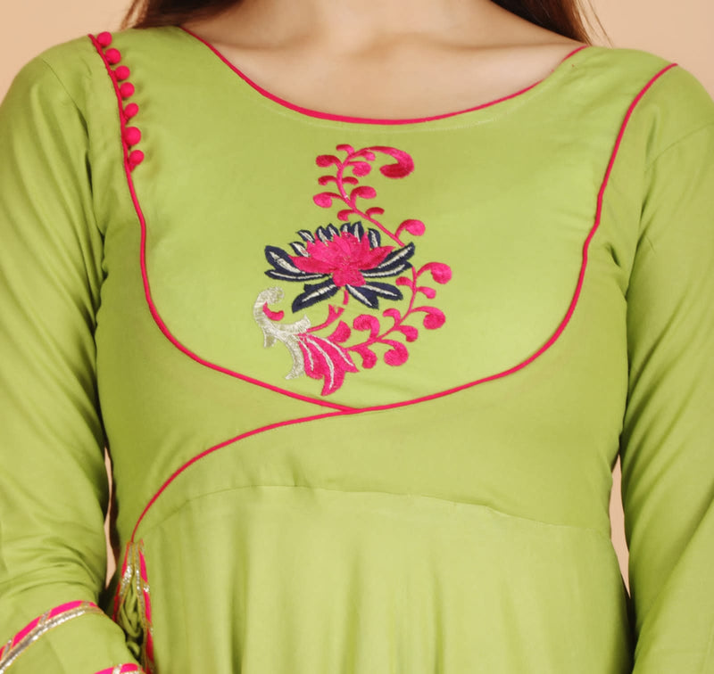 Reyon Embroidery kurti Set with deep back design