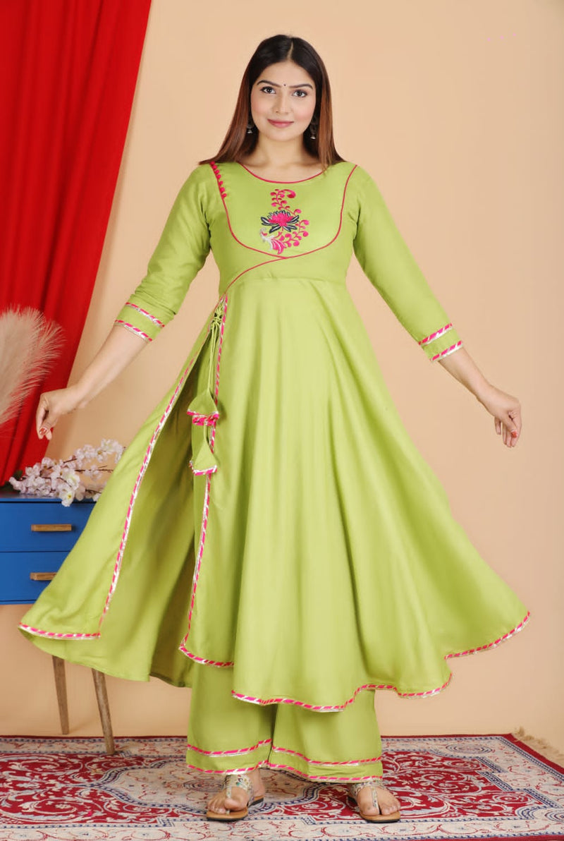 Reyon Embroidery kurti Set with deep back design