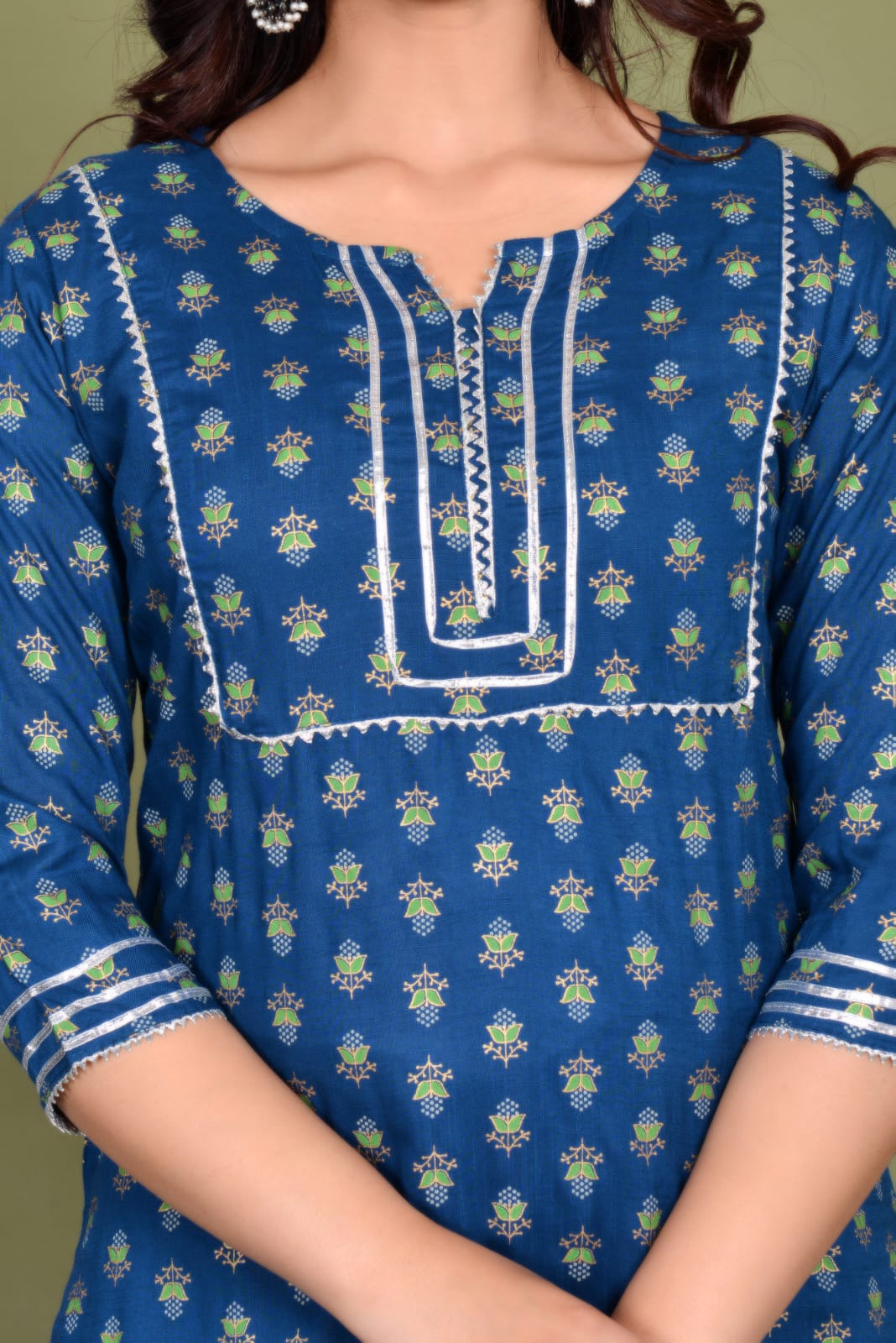 Beautiful gold printed Blue Kurti Set with Gotta Less