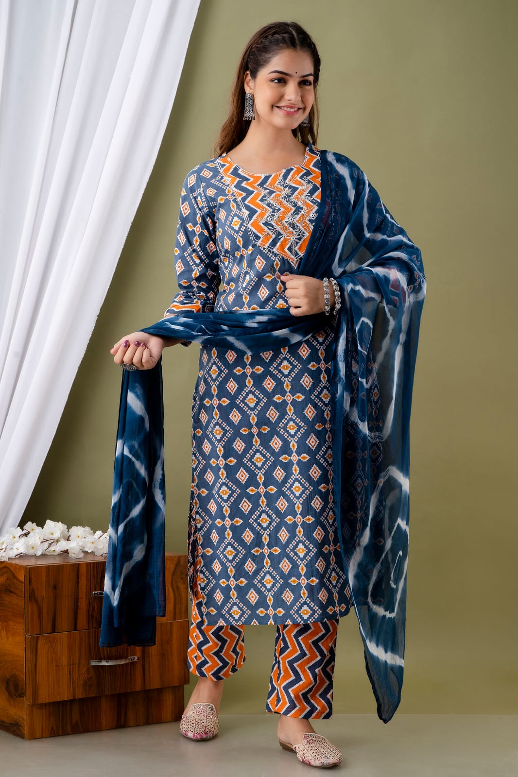 Premium Printed Zari Embroidery Kurti With Dupatta