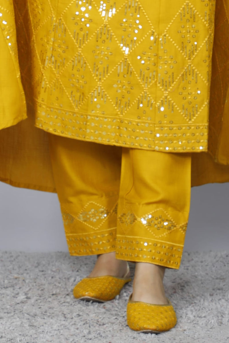 BEAUTIFUL EMBROIDERY ANARKALI KURTA WITH PANT