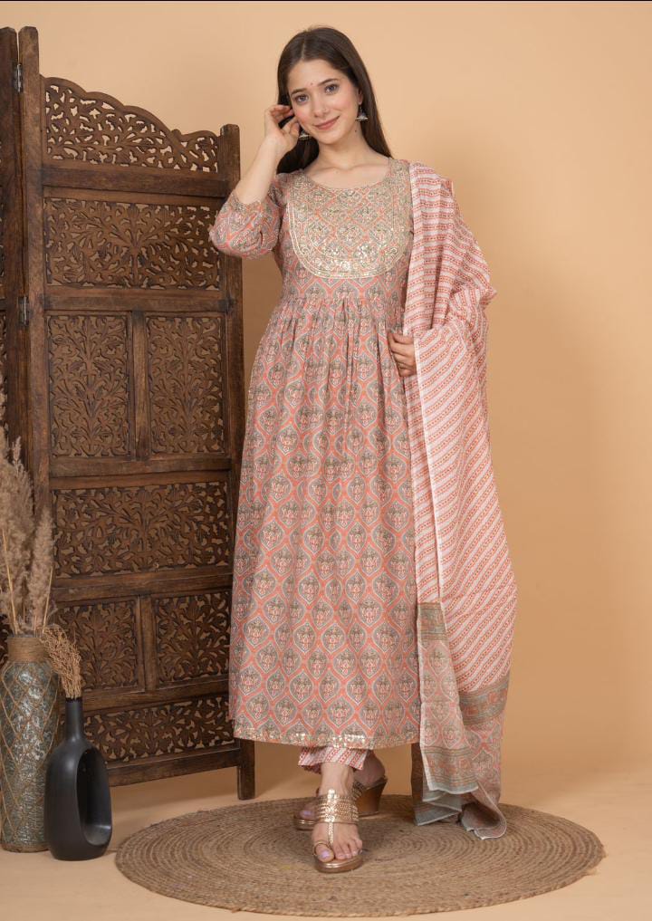 BEAUTIFUL PROSSIN PRINT NAYRA CUT KURTI WITH DUPATTA