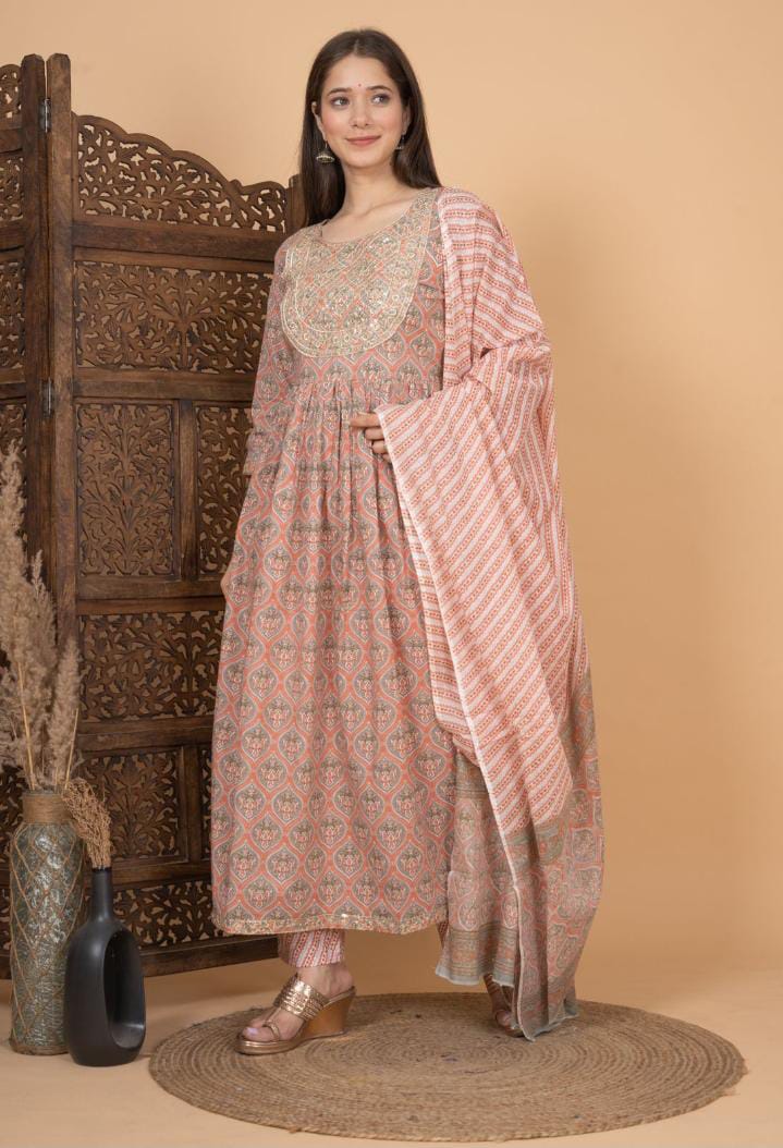 BEAUTIFUL PROSSIN PRINT NAYRA CUT KURTI WITH DUPATTA