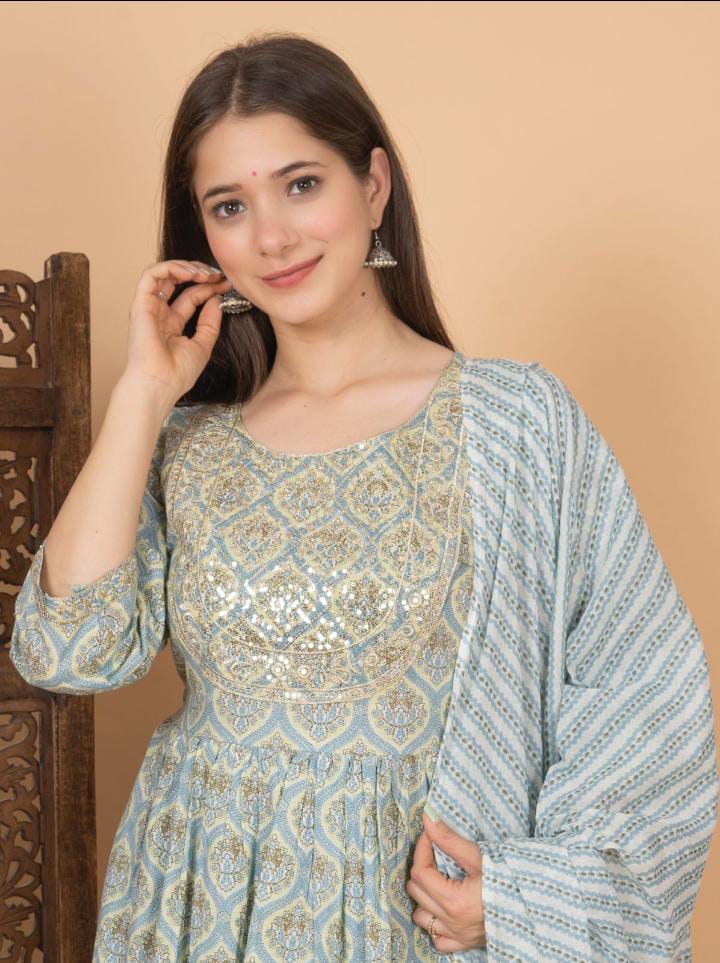 BEAUTIFUL PROSSIN PRINT NAYRA CUT KURTI WITH DUPATTA