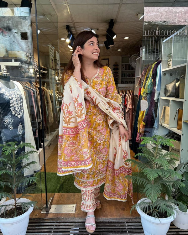 Mustard & white Floral Printed Suit with dupatta