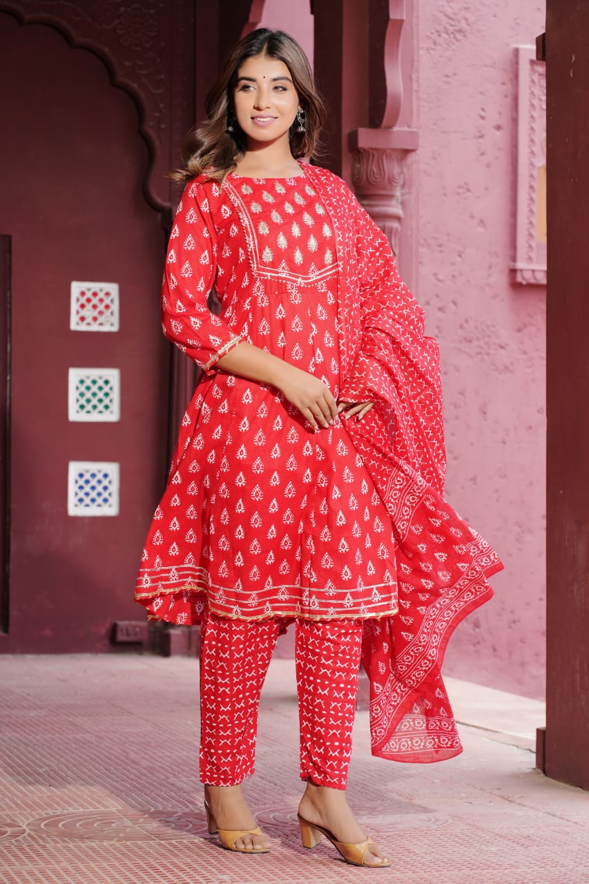 Beautiful Designer Suit With Dupatta